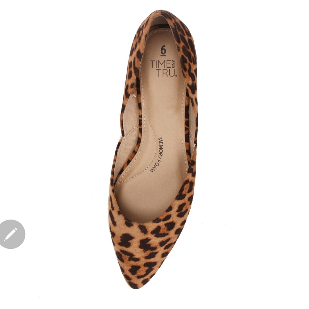 Time And Tru Women's Leopard Print Point